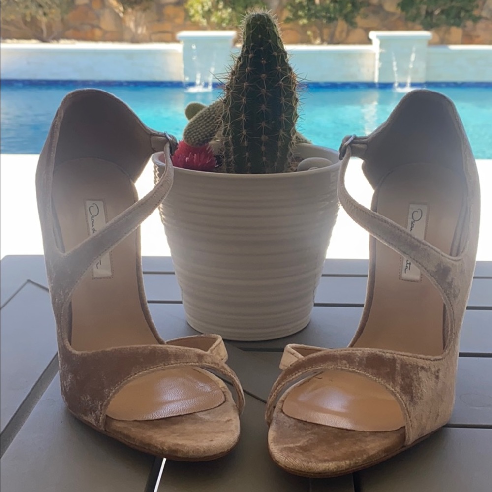 Oscar de lá renta heels